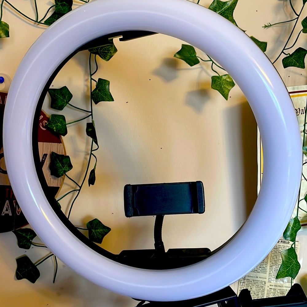 Ring light for social media
